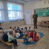 Przedszkolaki poznają mieszkańców lasu - spotkanie z leśniczym