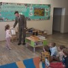 Przedszkolaki poznają mieszkańców lasu - spotkanie z leśniczym